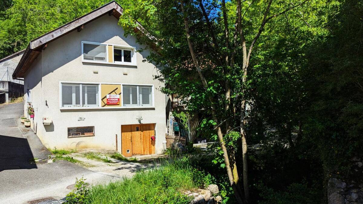 Maison à FRANGY