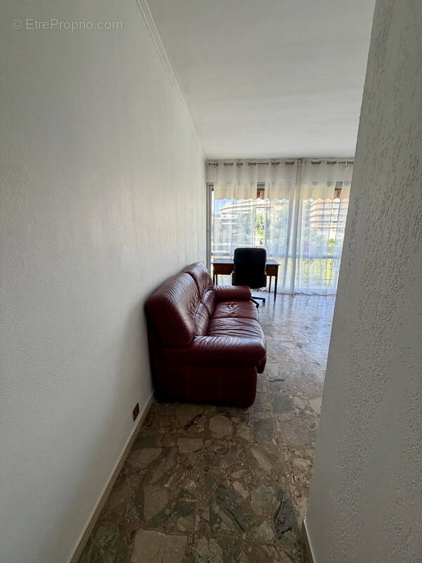 Nice Ouest   Lanterne  Grand 3 pièces de 82 m2 transformable en 4 pièces avec box de 30 m2 - photo 1