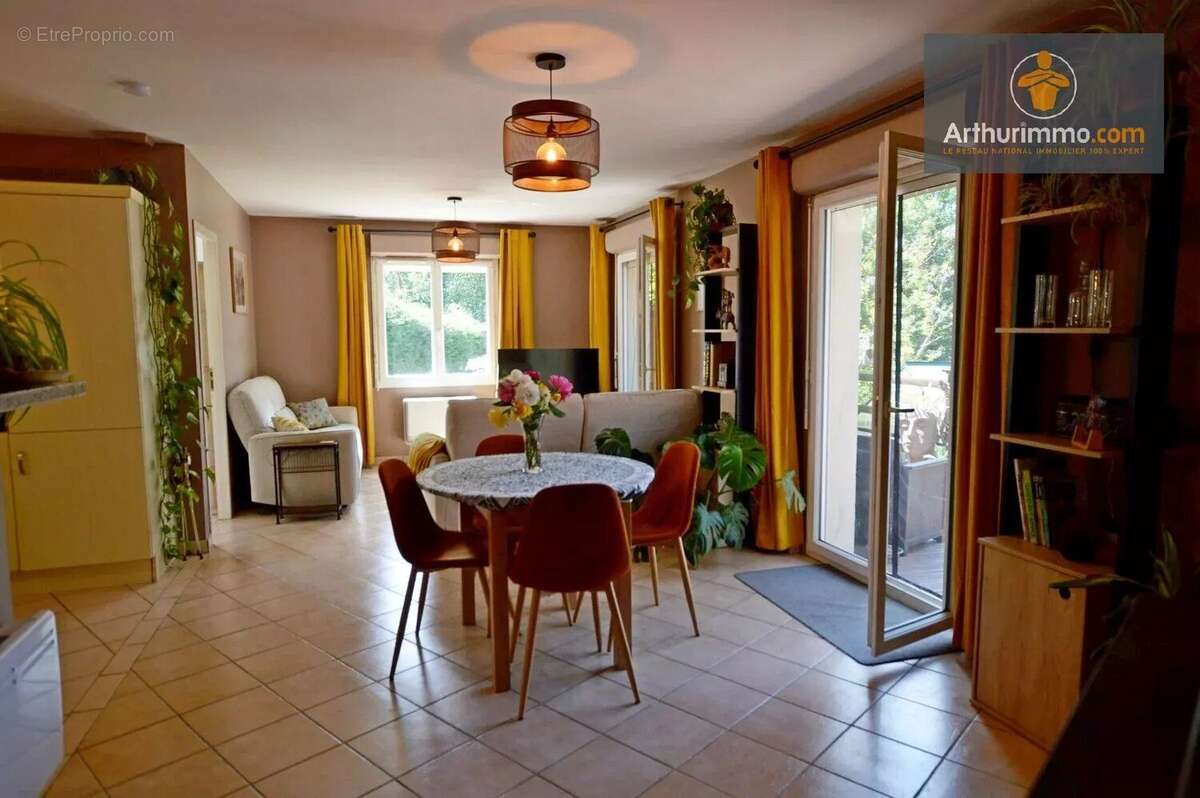 Maison à MARGUERON