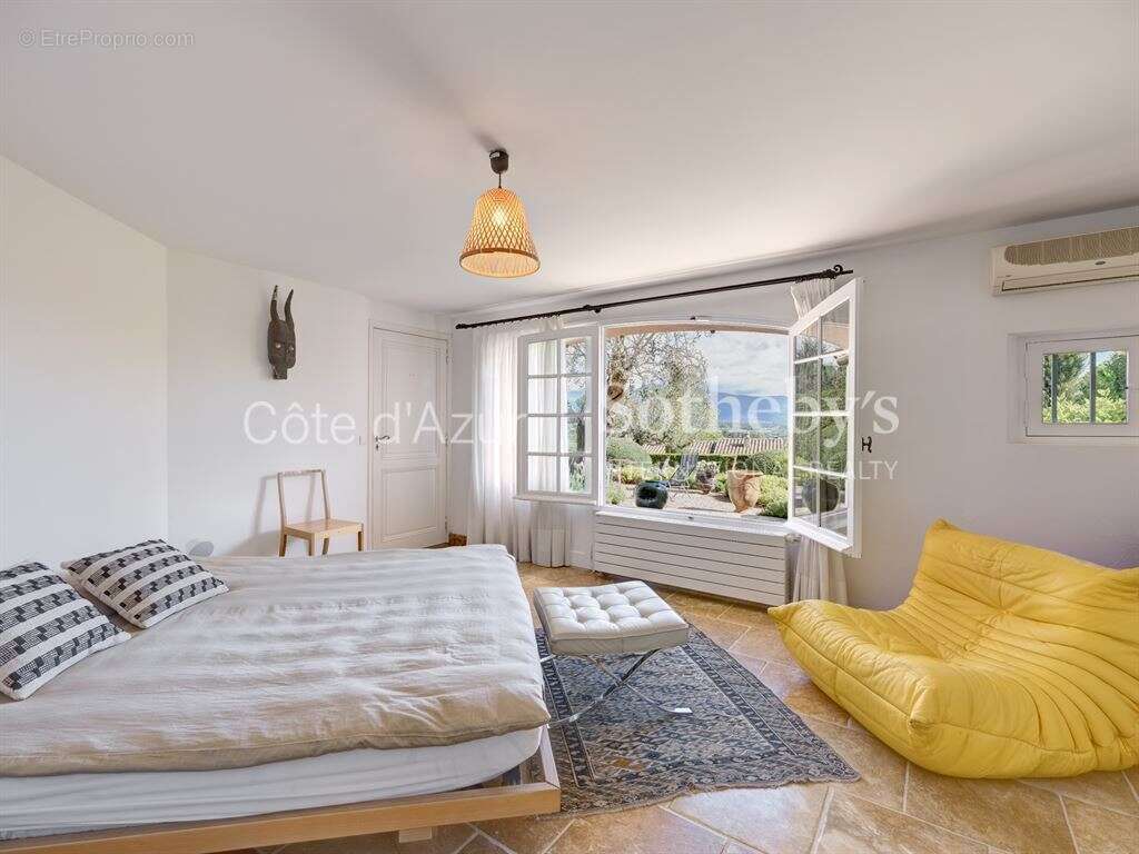 Maison à MOUANS-SARTOUX