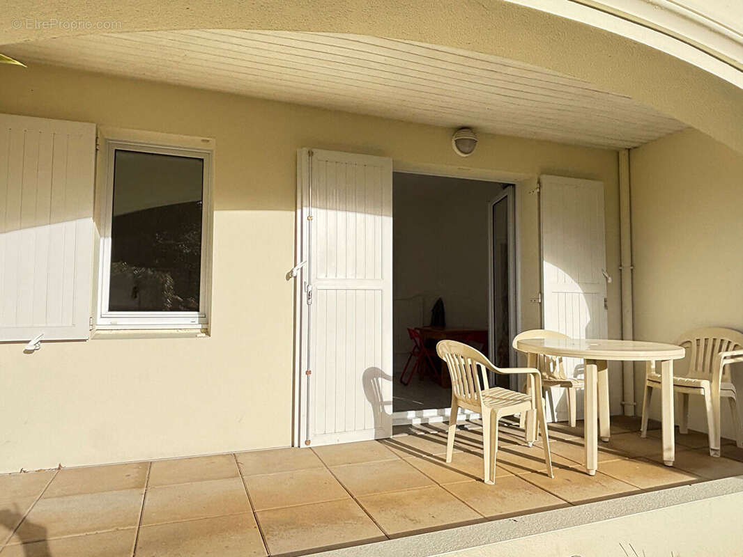 Appartement à VAUX-SUR-MER