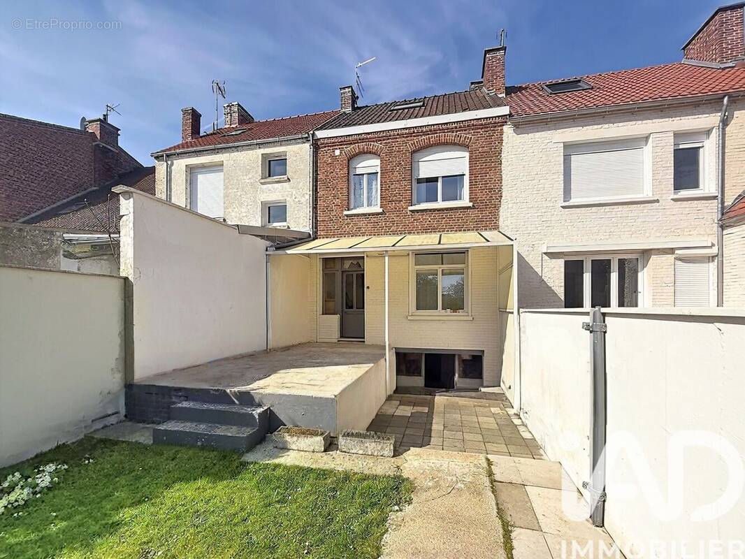 Photo 1 - Maison à LAMBRES-LEZ-DOUAI