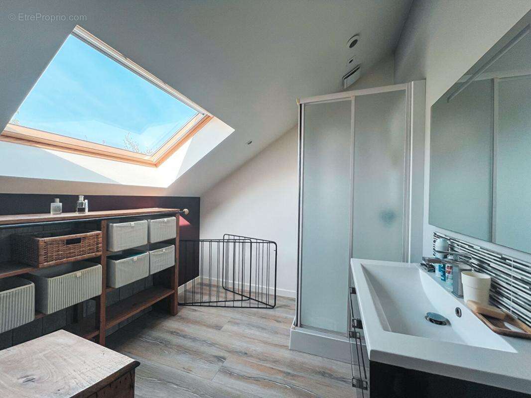 Maison à LA CHAPELLE-SUR-ERDRE