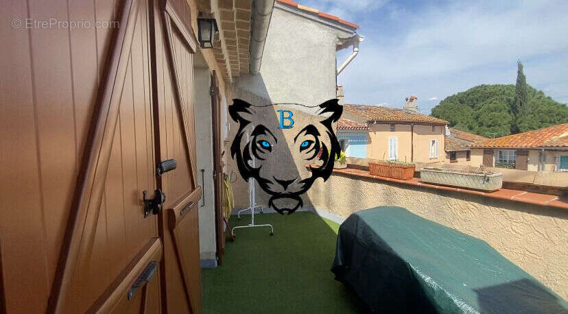 Maison à ROQUEBRUNE-SUR-ARGENS