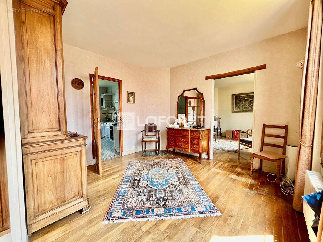 Maison à MILLY-LA-FORET