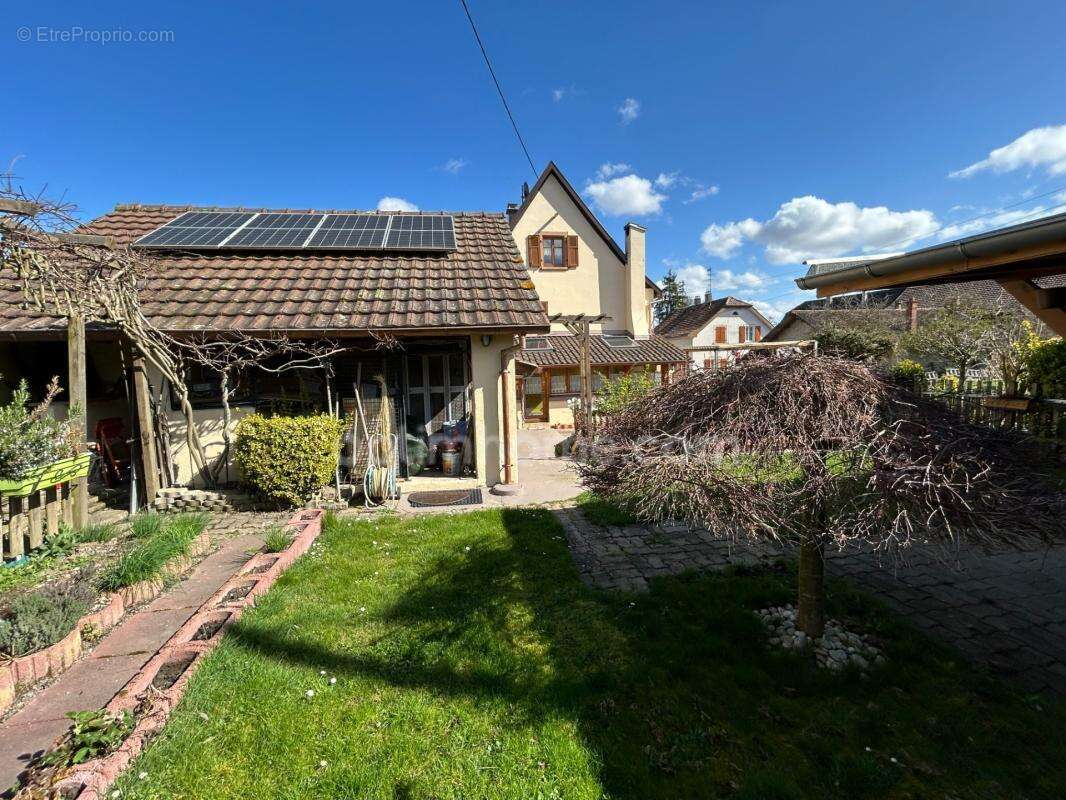UFFHEIM, Magnifique maison alsacienne, 159.50m², 4chambres, climatisation, panneaux solaires. Beaucoup de cachet et de charmes - photo 19