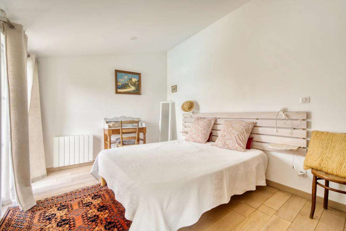 Maison à SAINT-GEORGES-DE-DIDONNE