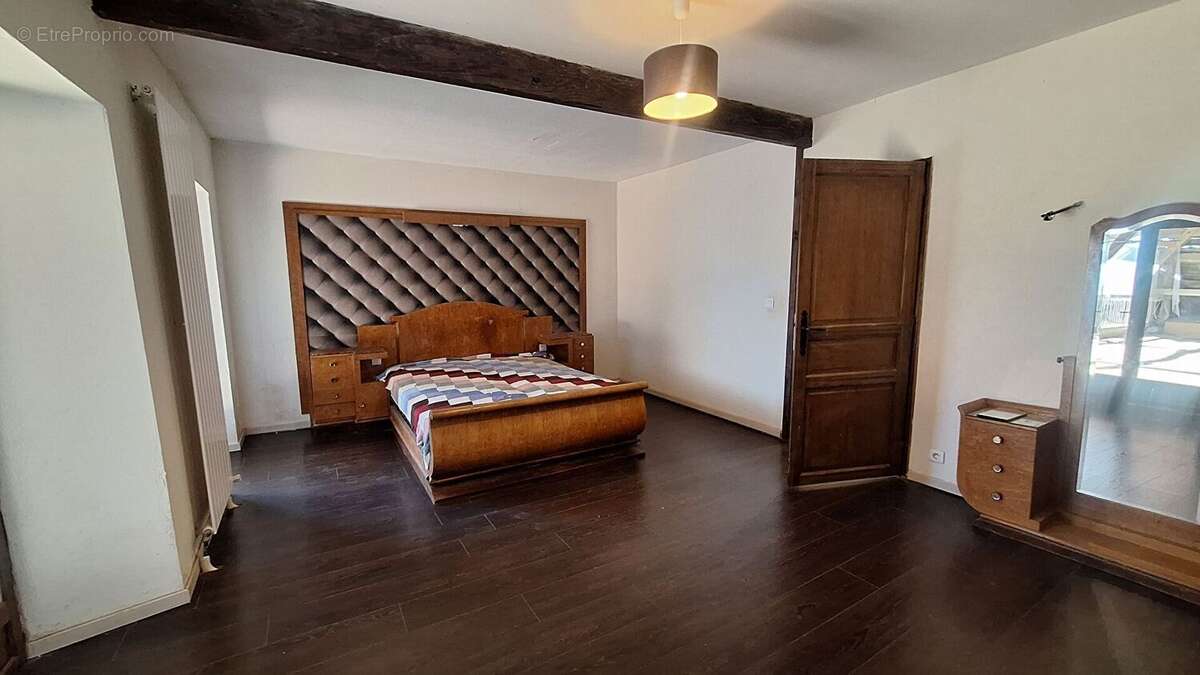 Maison à SAINT-MARTORY