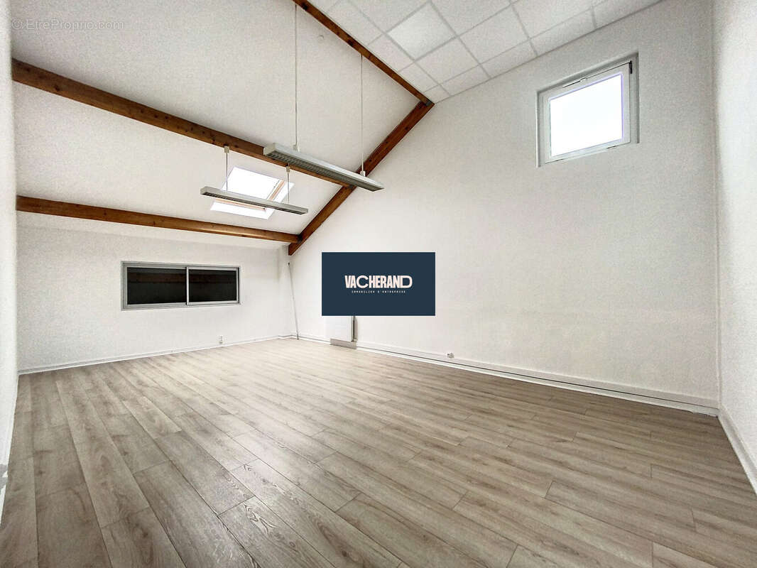 Commerce à VALENCIENNES