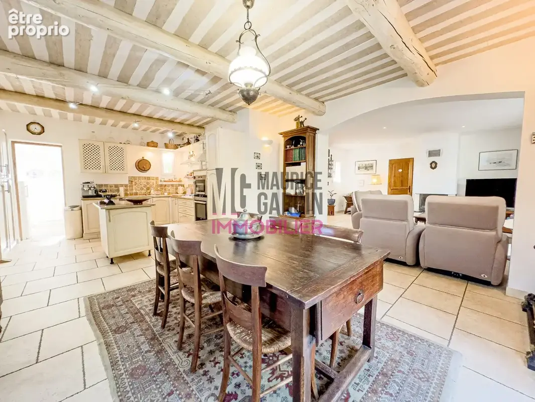 Maison 6 pièces 162 m² à vendre à L'isle-Sur-La-Sorgue (84800) - photo 5