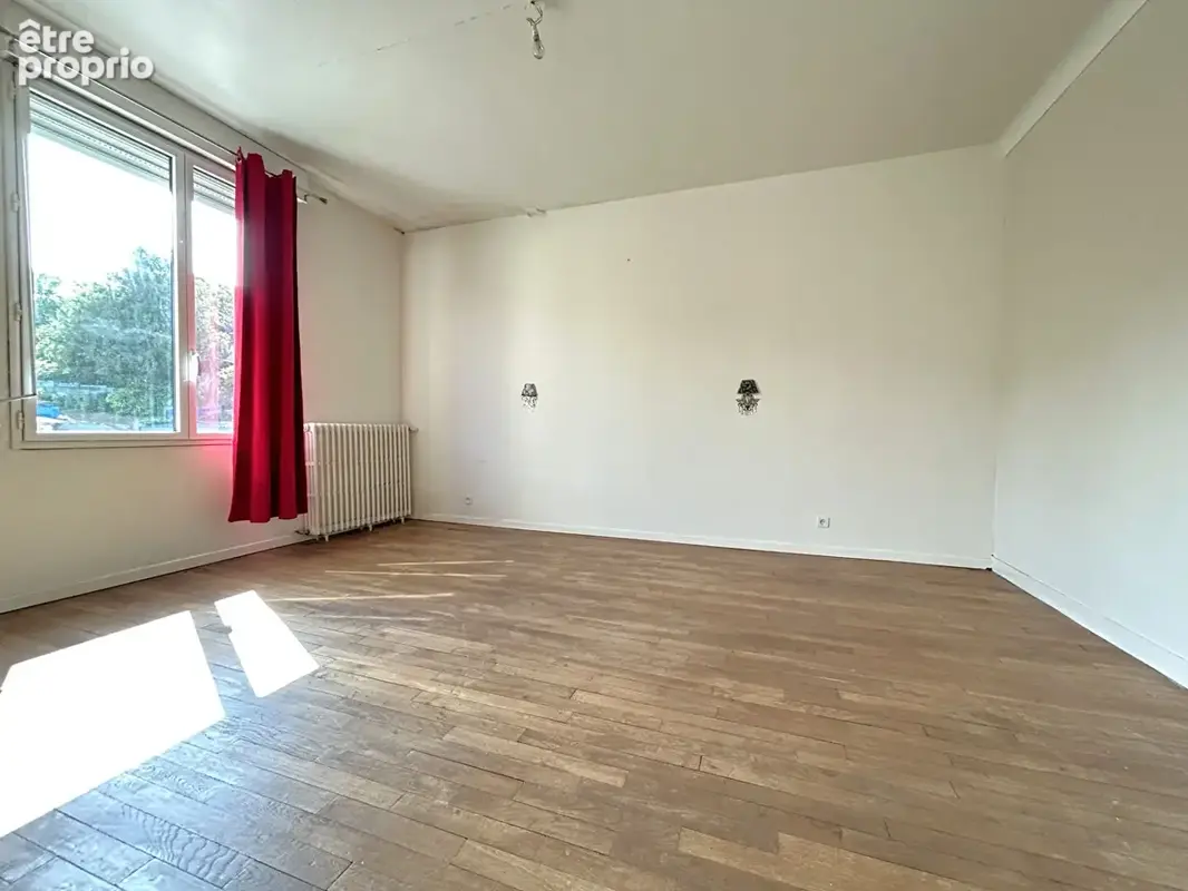 Maison de caractère 155 m² - Centre-bourg Montfort-sur-Meu - Terrain 660 m² - photo 10