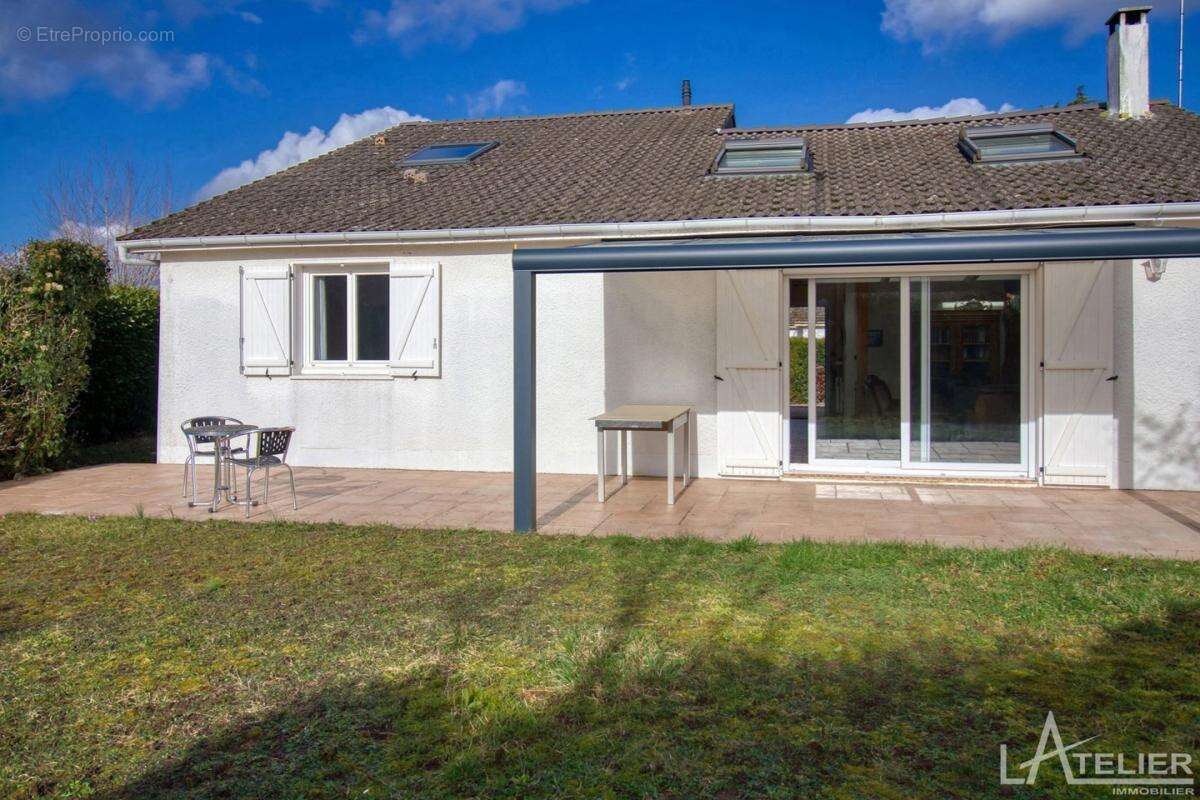 Maison à MAREIL-SUR-MAULDRE