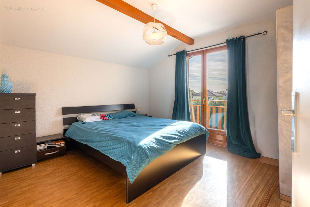 Maison à PREVESSIN-MOENS