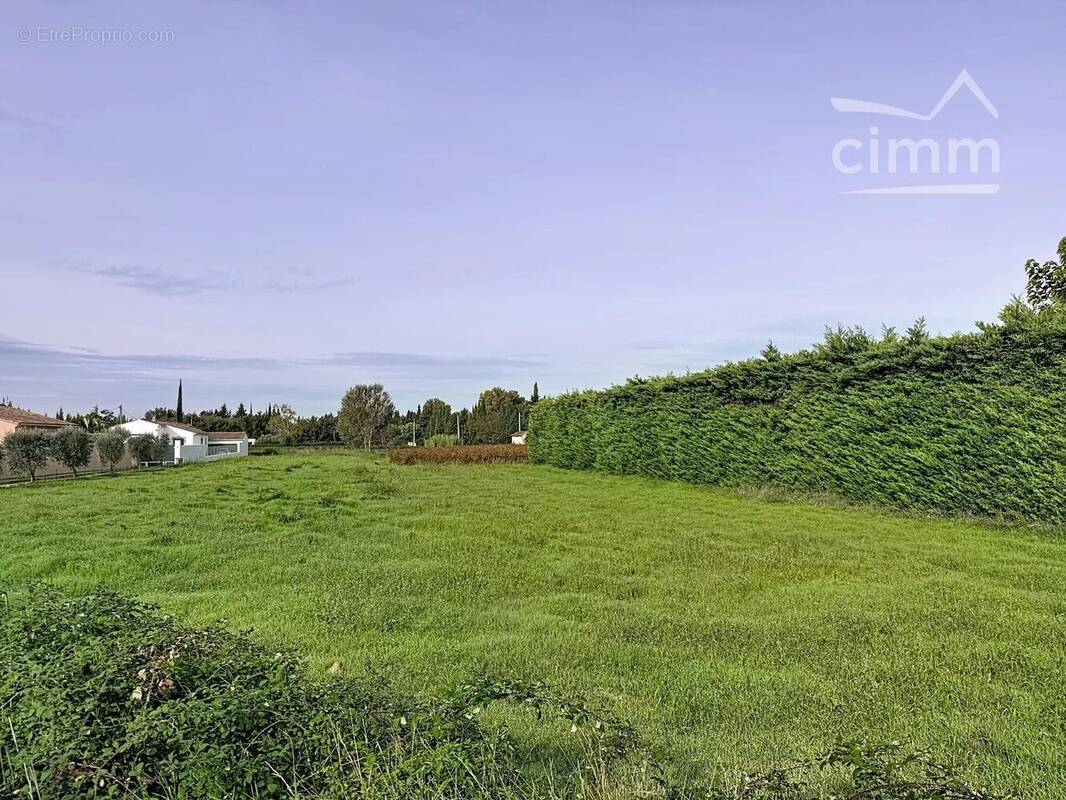 Terrain à AUBIGNAN