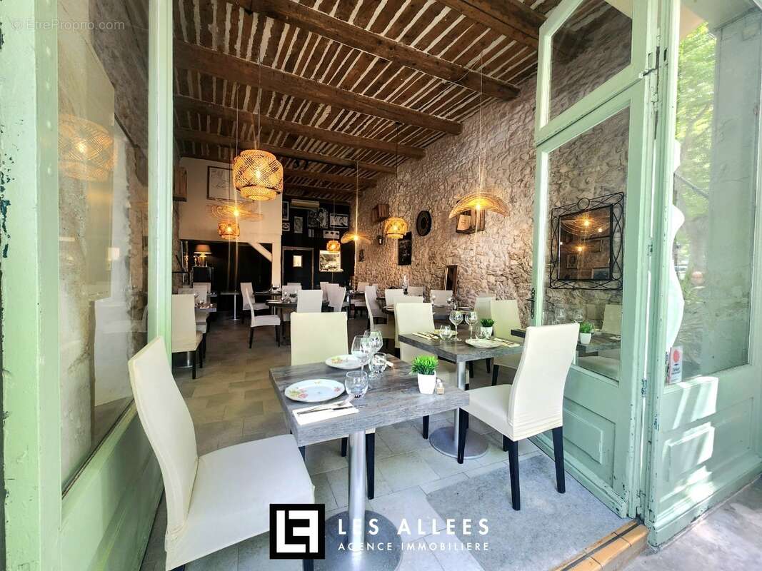 Commerce à SAINT-REMY-DE-PROVENCE