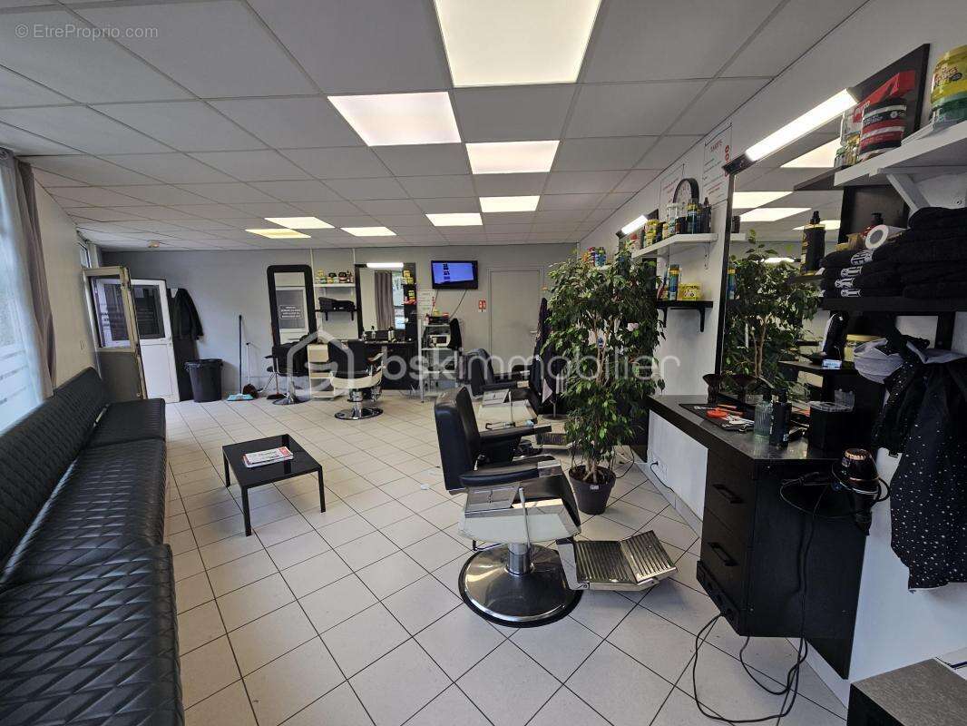 Commerce à VIGNEUX-SUR-SEINE