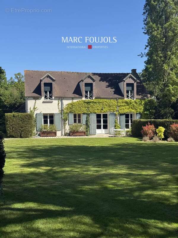 Maison à LE PERRAY-EN-YVELINES