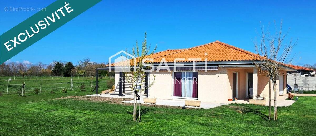Photo 1 - Maison à SARDON