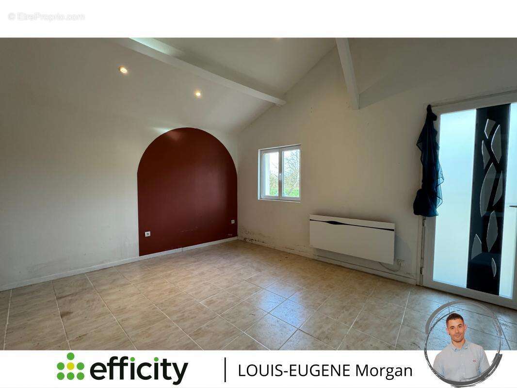 Maison à SOMMIERES-DU-CLAIN