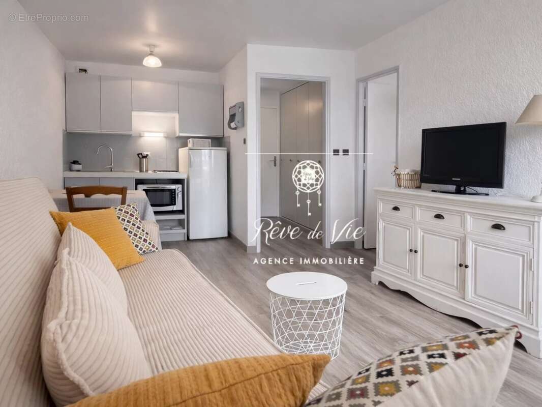 Appartement à BORMES-LES-MIMOSAS