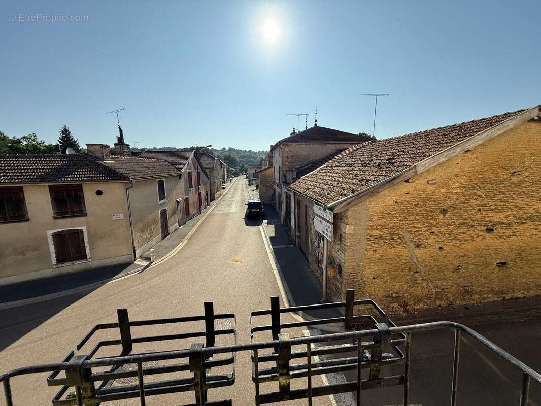 Maison à DOULEVANT-LE-CHATEAU