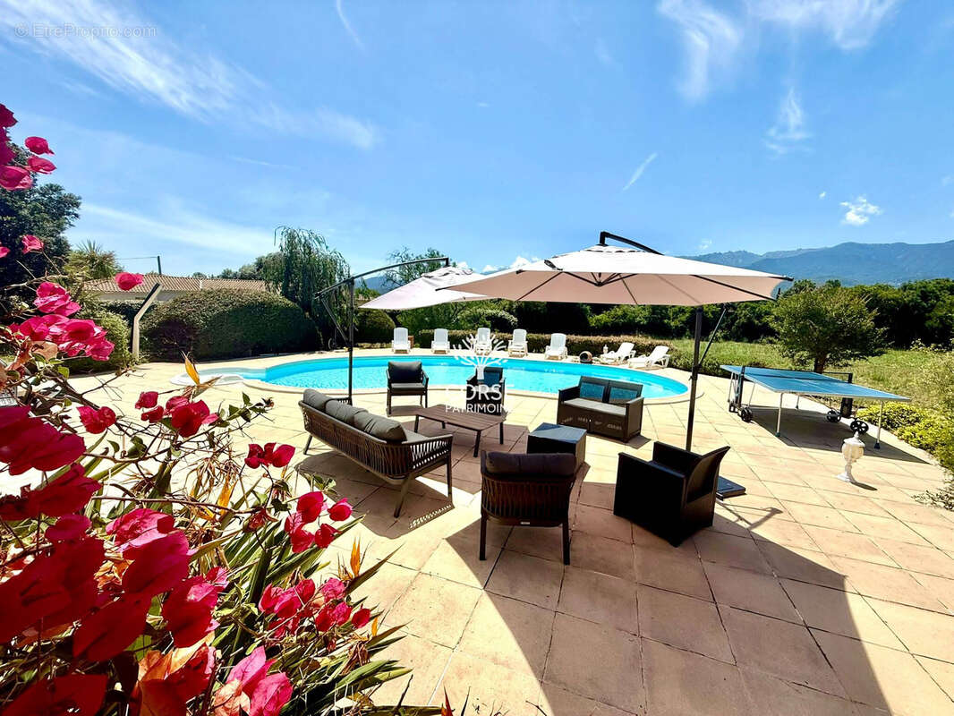 Villa T5, terrain constructible, vue montagne - photo 6