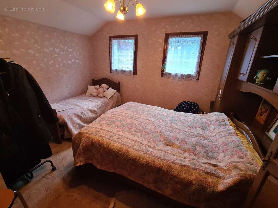 Maison à SAINTE-HELENE-SUR-ISERE