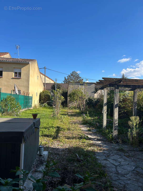 Maison à LAVARDAC