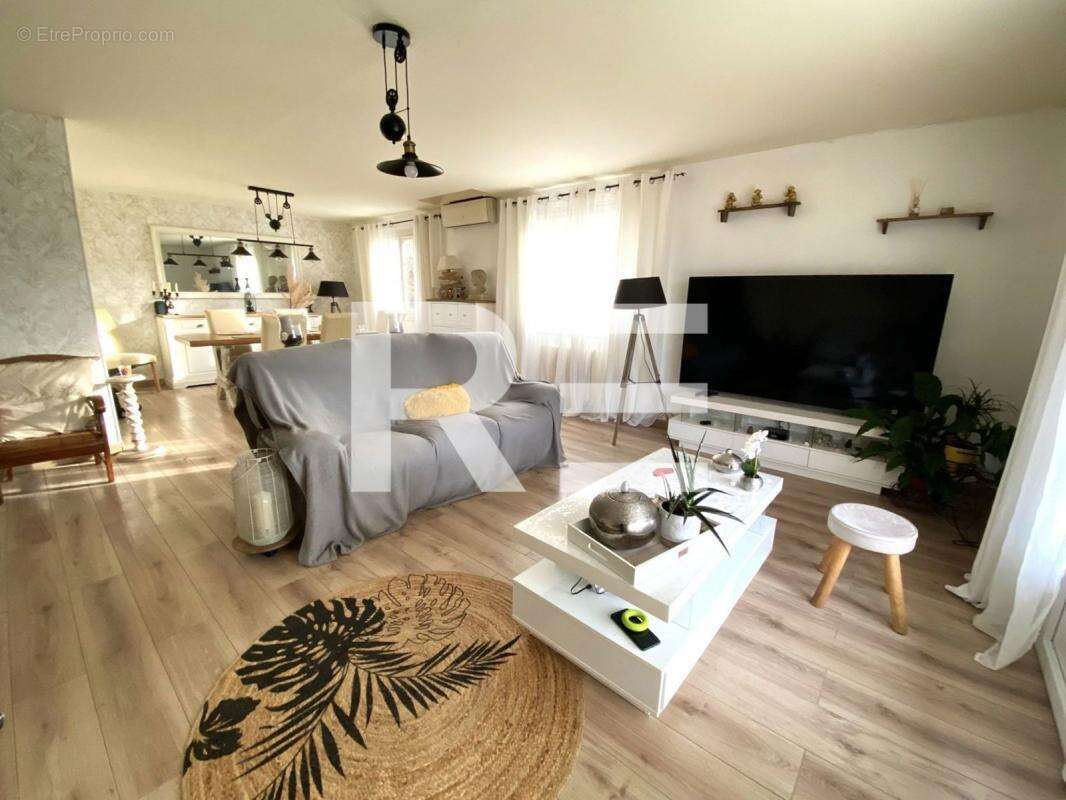 Maison à SAINT-PRIVAT-DES-VIEUX