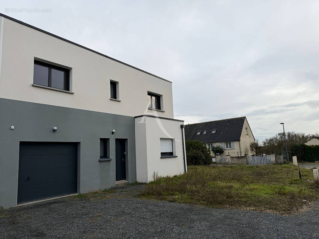 Maison à ECOUFLANT