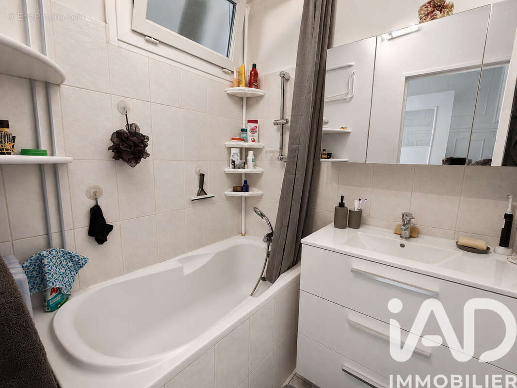 Photo 7 - Appartement à SAINTE-GENEVIEVE-DES-BOIS