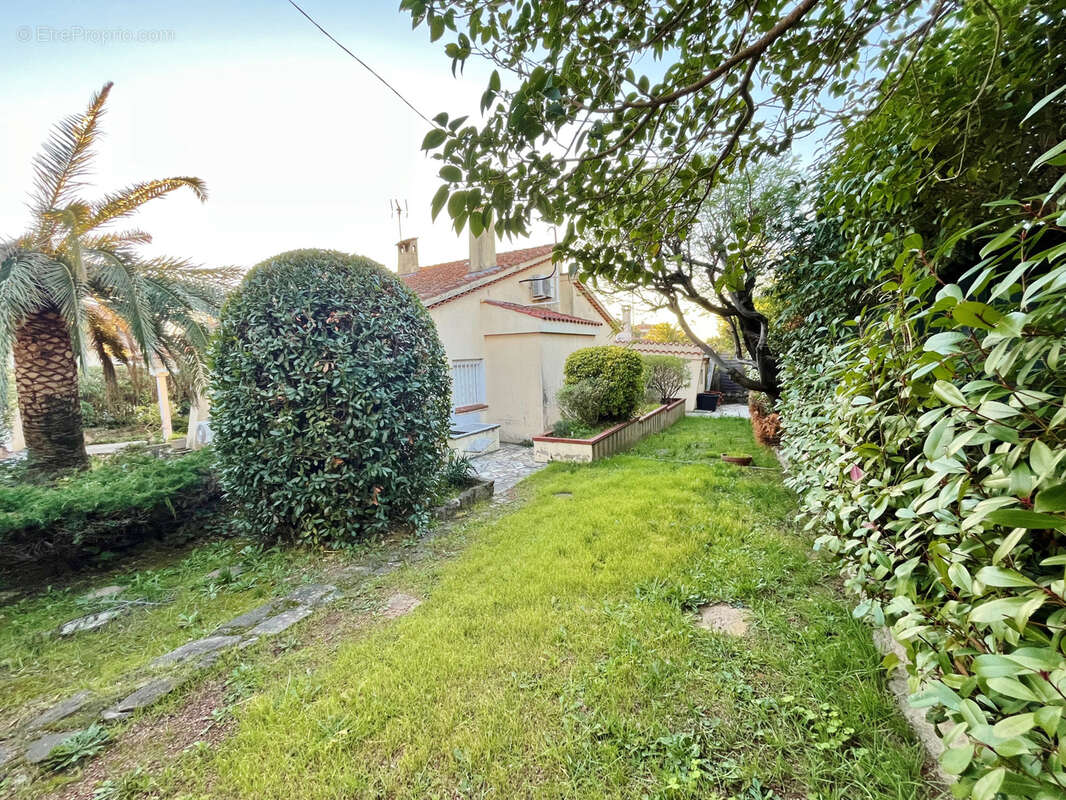 Maison à SAINT-RAPHAEL