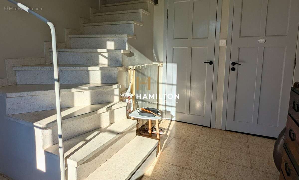 Propriete de charme avec grange et gite - proche laguepie - photo 8
