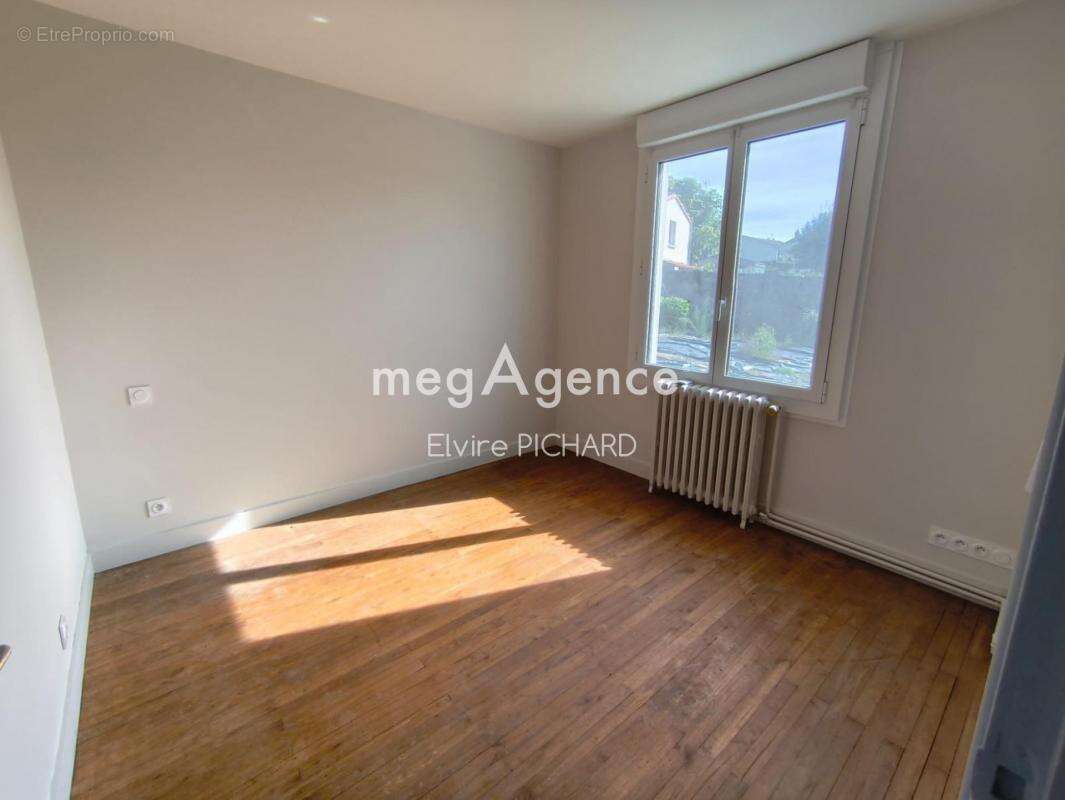 Maison à MORTAGNE-SUR-SEVRE