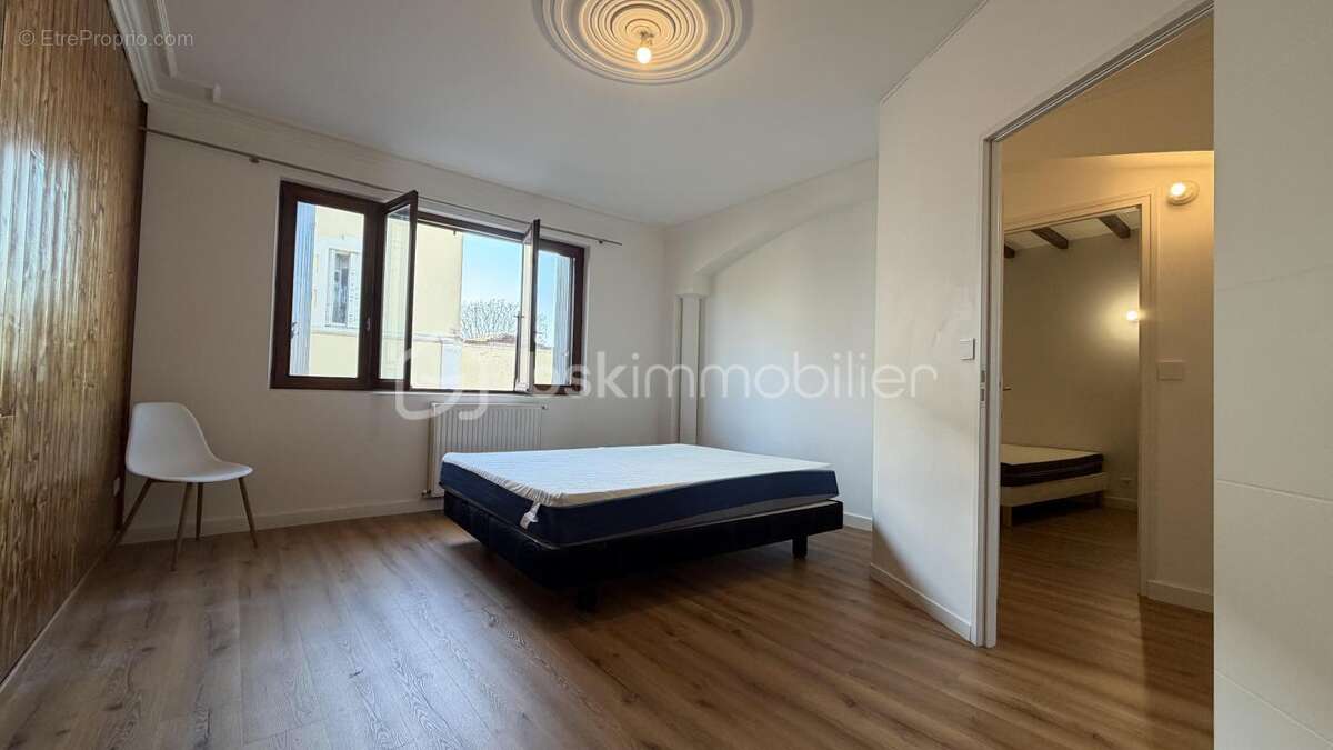 Appartement à ANNEYRON