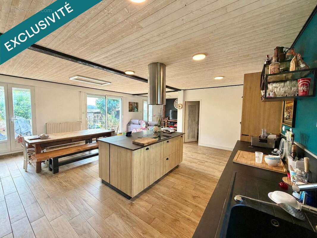 Maison 118 m² à Castelnau-D'auzan  - photo 4