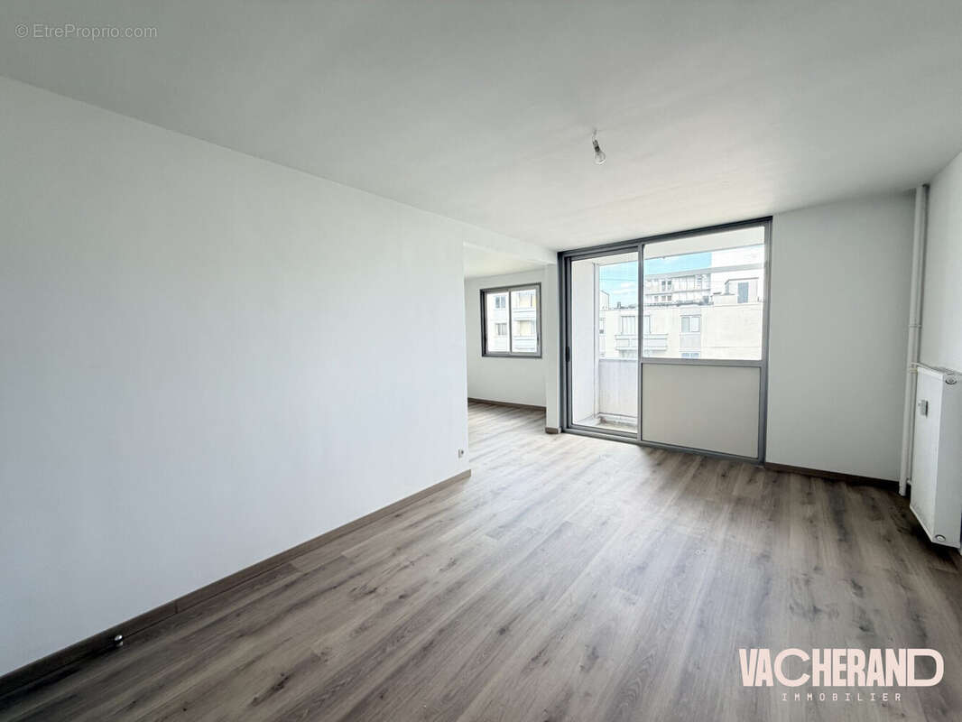 Appartement à LA MADELEINE