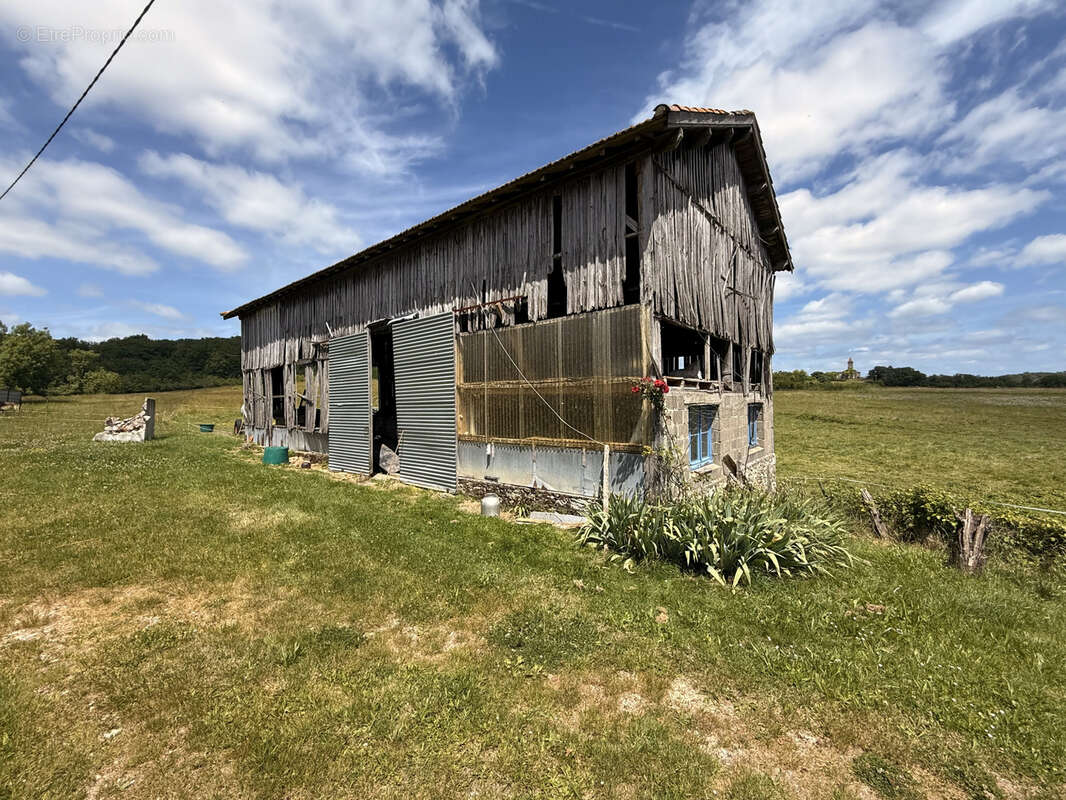 Maison à VERGT-DE-BIRON