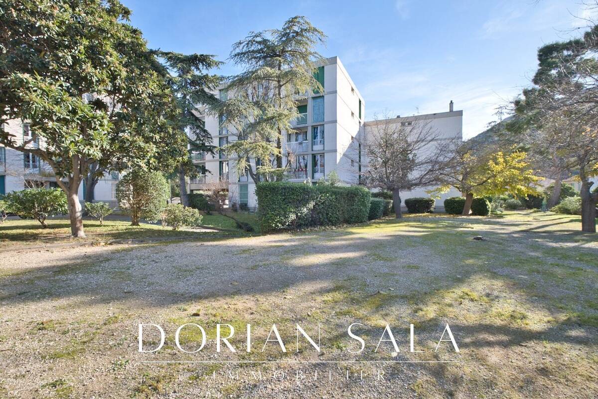 Appartement à MARSEILLE-10E