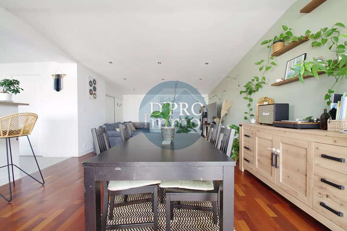 Appartement à SAINT-SEBASTIEN-SUR-LOIRE