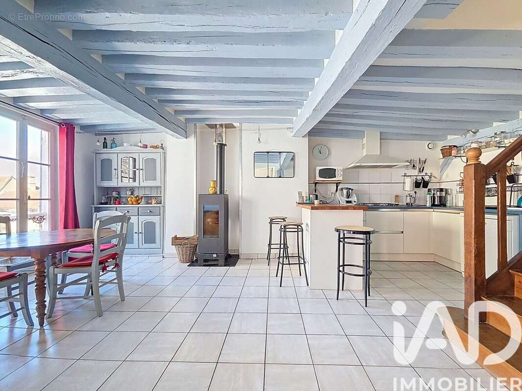 Photo 2 - Appartement à AUXERRE