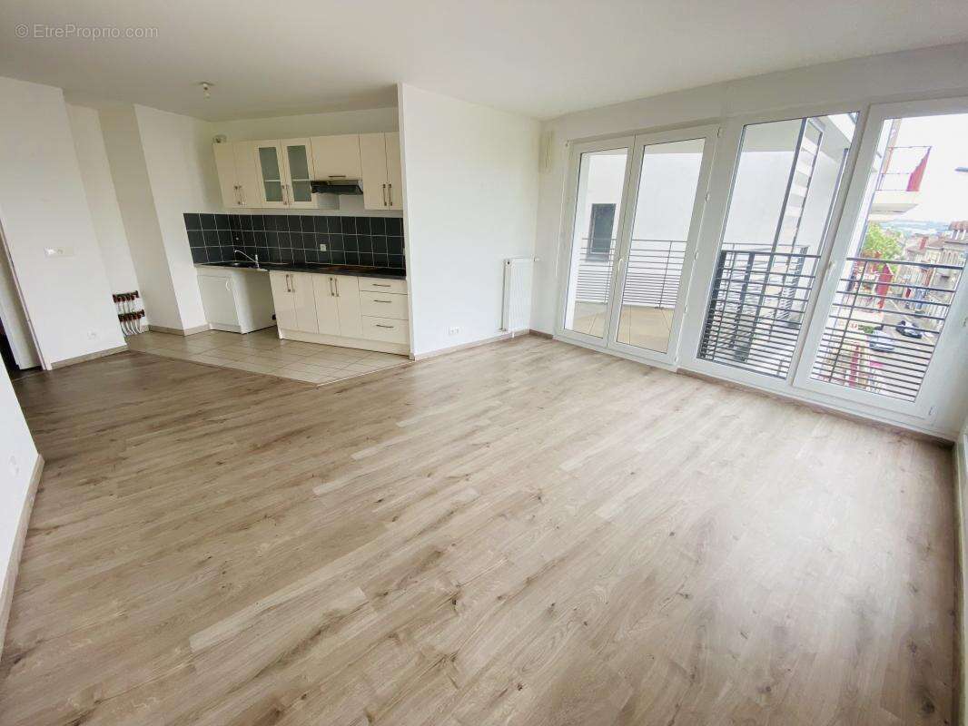 Appartement à MANTES-LA-JOLIE