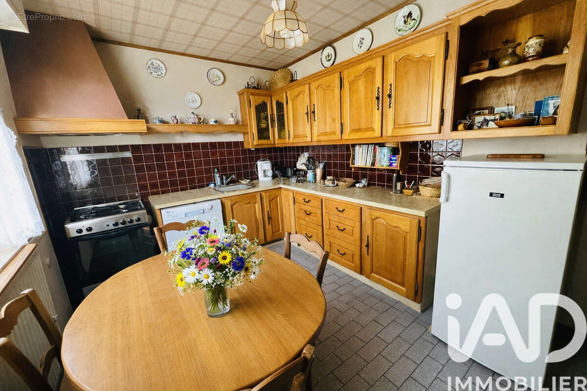 Maison 152 m² à Nogent-Sur-Eure  - photo 4