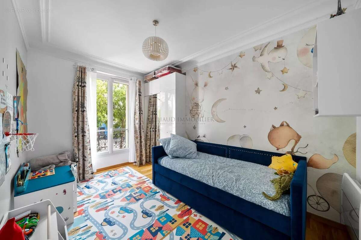 Appartement à PARIS-11E