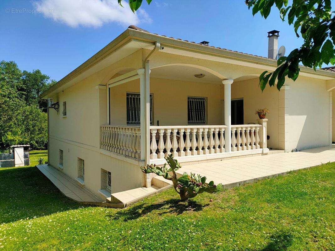 Maison à YVRAC