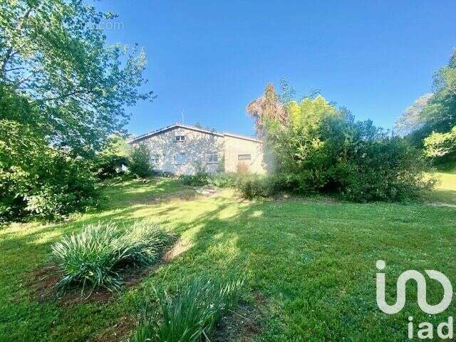 Photo 2 - Maison à SAINT-GERMAIN-DU-PUCH