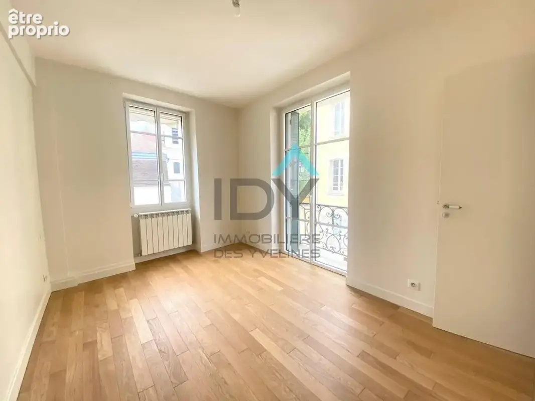 MARLY LE ROI - maison de ville avec terrasse - photo 9
