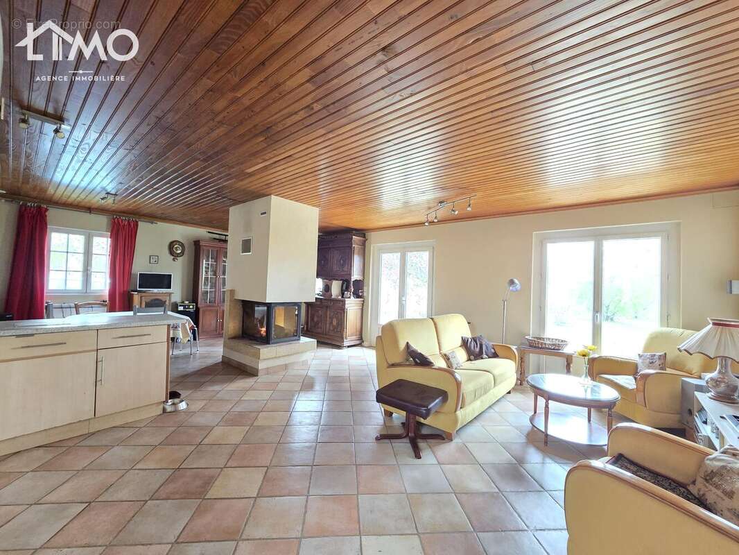 n°3 - Maison à JOURGNAC