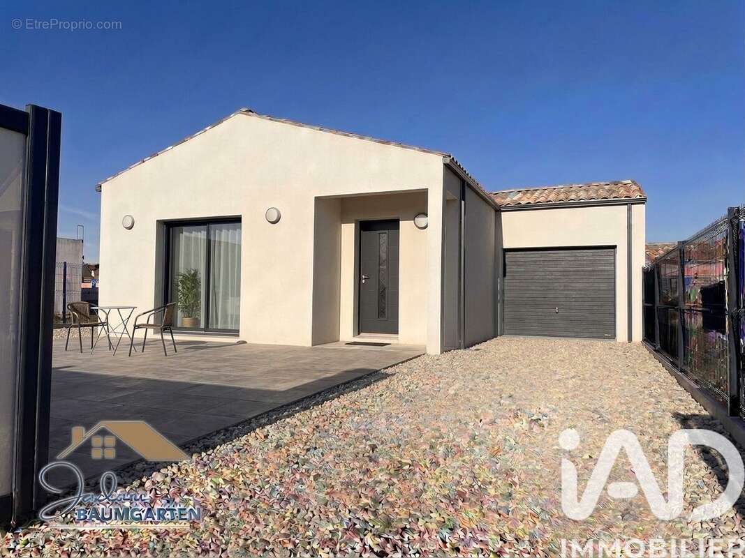 Maison 98 m² à L'eguille  - photo 3