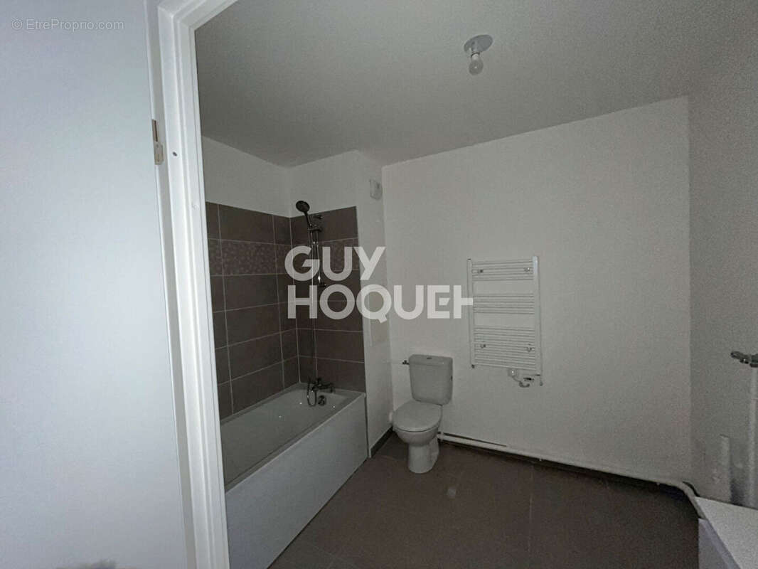 Appartement à LE BLANC-MESNIL